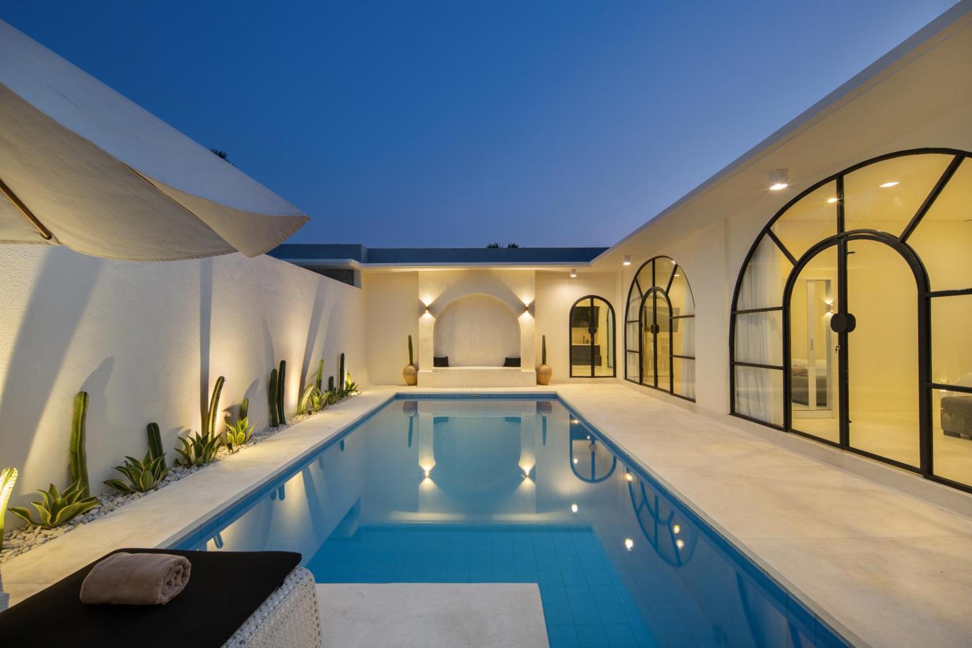 Luxe Villa met 2 Slaapkamers en Privézwembad