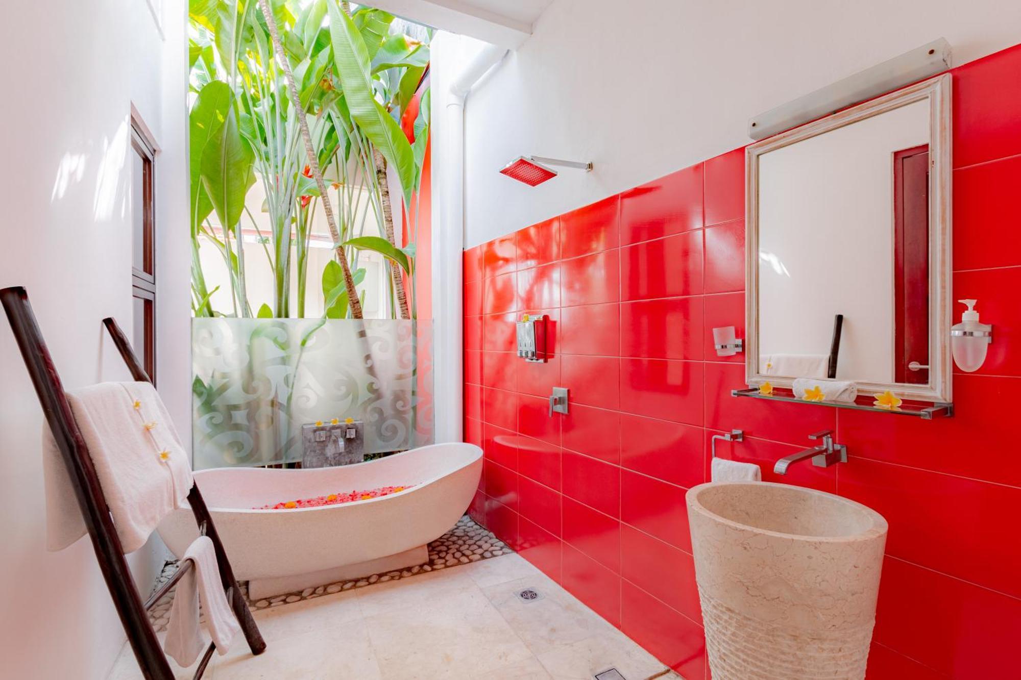 Suite with Pool View
