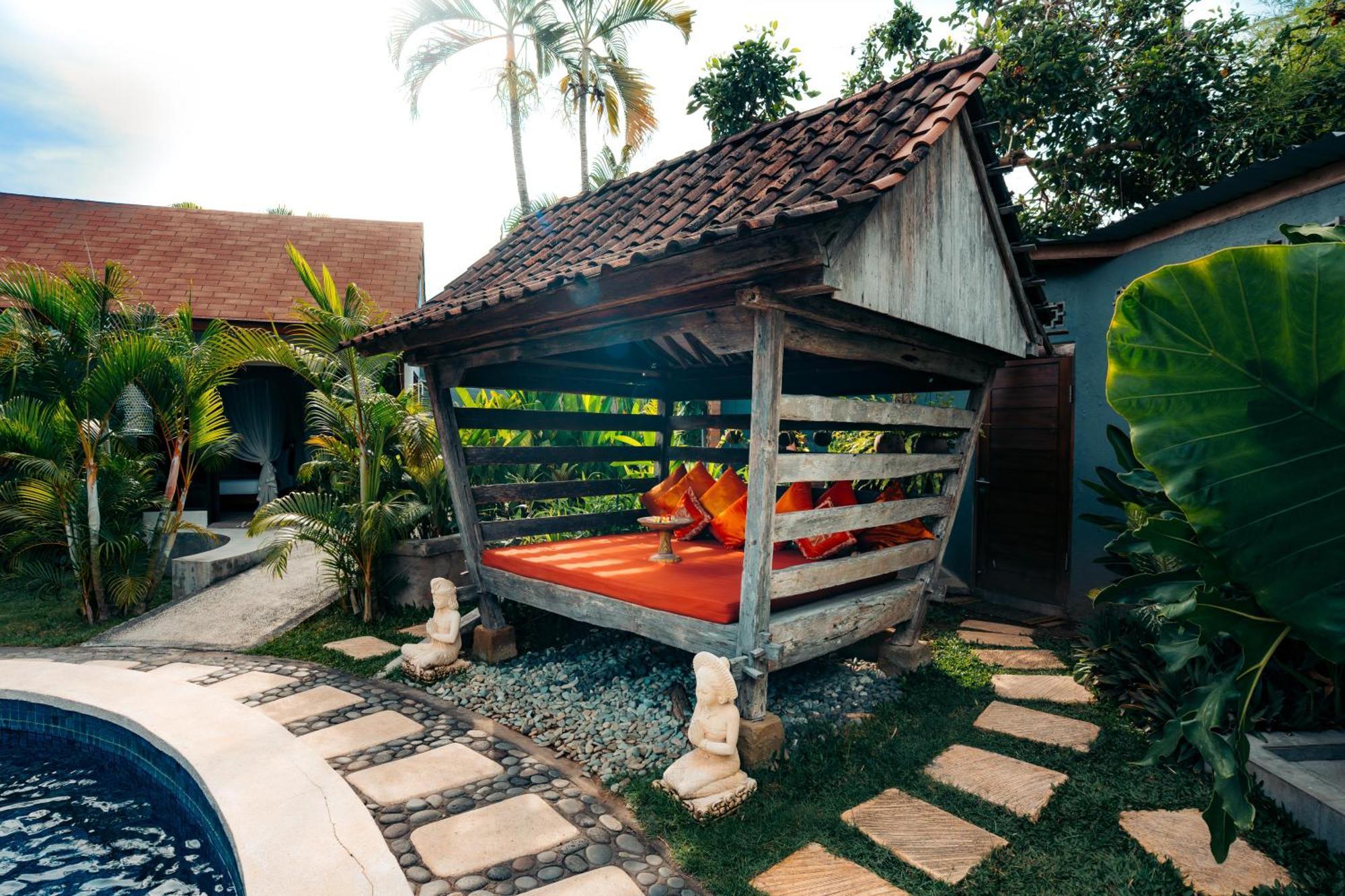 Six-Bedroom Villa Private Pool