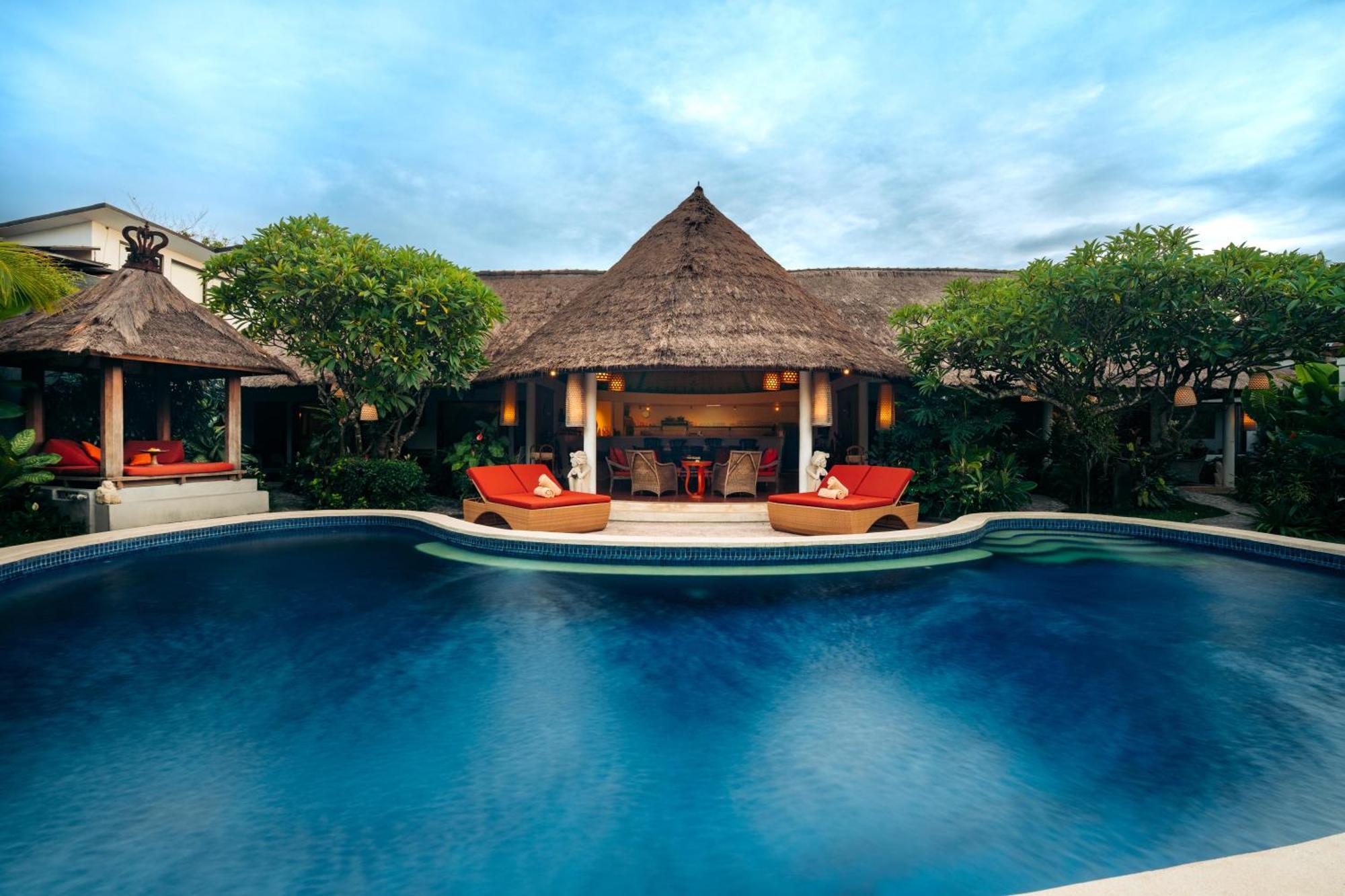 Six-Bedroom Villa Private Pool