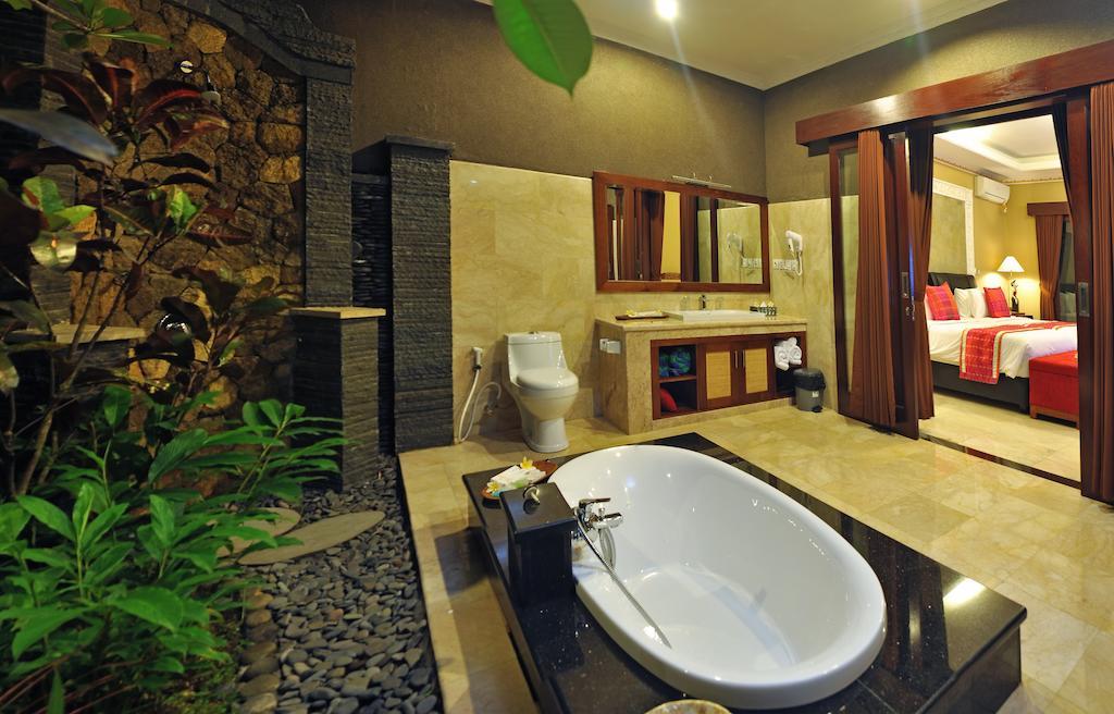 Executive Villa mit 2 Schlafzimmern und eigenem Pool