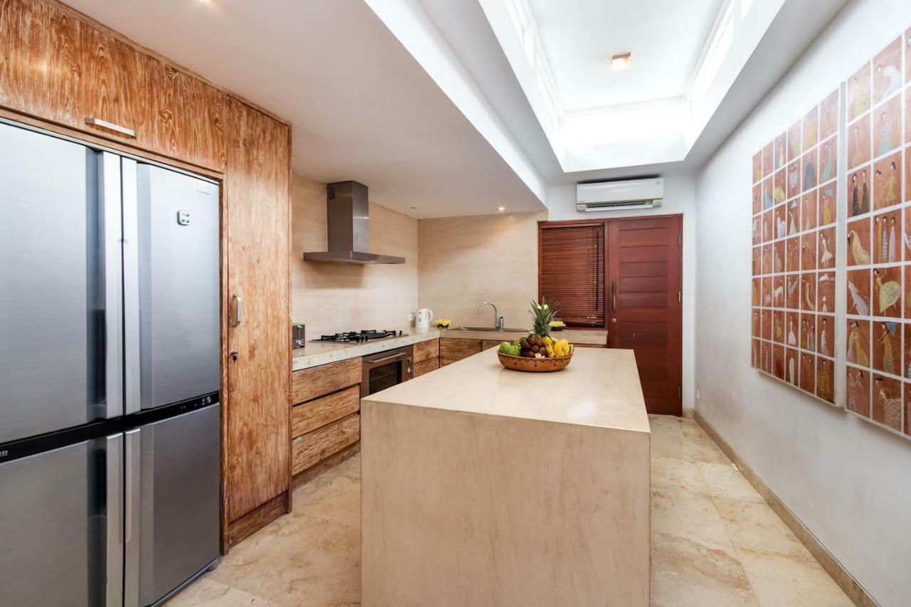 Four-Bedroom House,835308434:JPEG