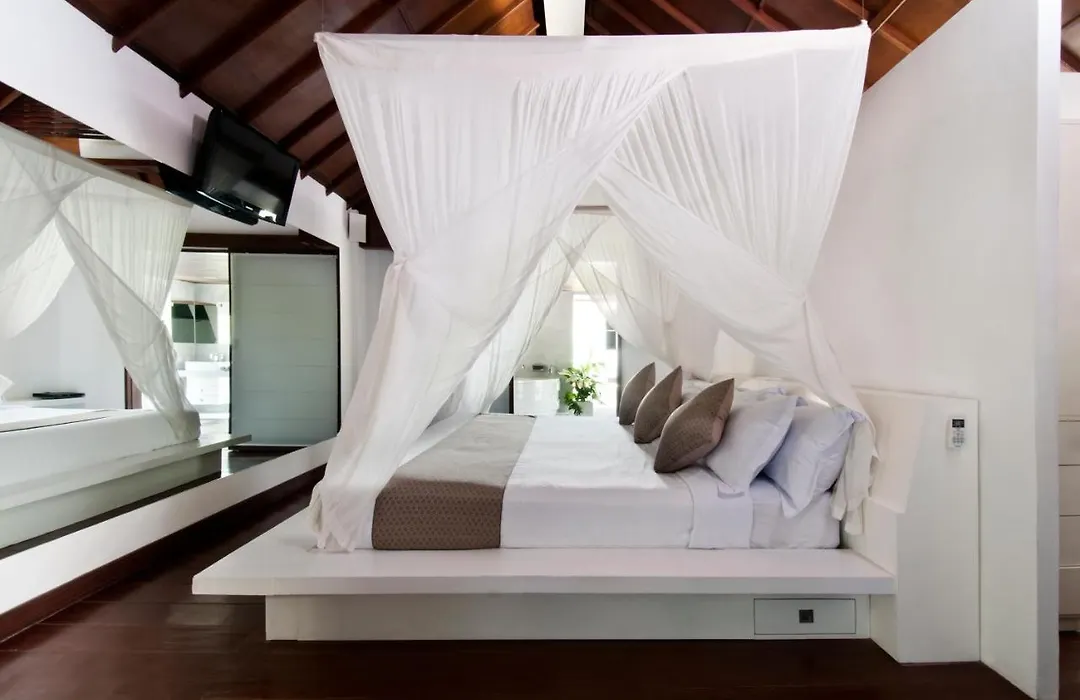 5Br Villa Sabtu - Minggu Villas Seminyak-1