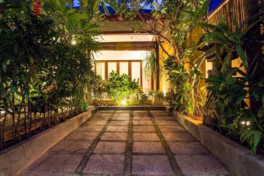 Paras Villa 2Br Private Pool Seminyak-1