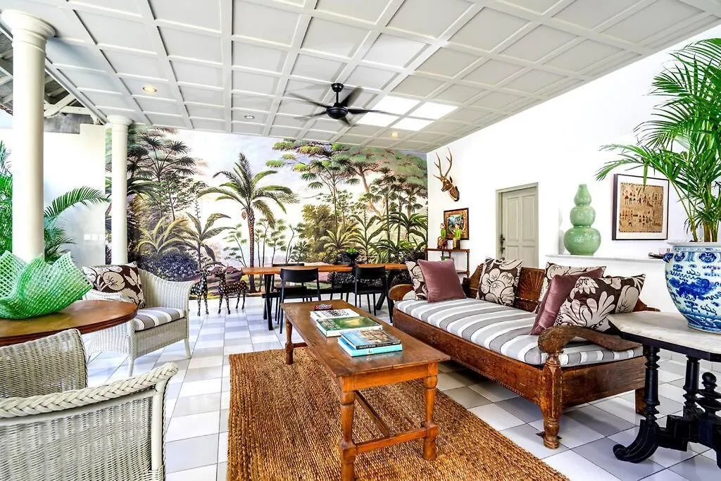 The Gatehouse - Quirky 1Br Luxury Pool Villa, Fabulous Location-1