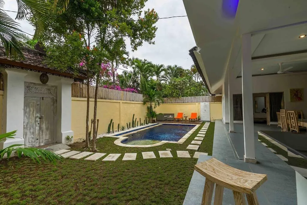 Newly Remodeled Private Hideaway In Seminyak - Minutes Away To The Beach-1