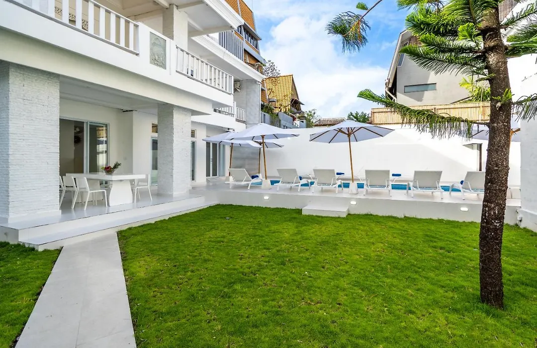 Luxury Minimalist Villa White Angel In Seminyak, Sleeps 21 People In Total-1