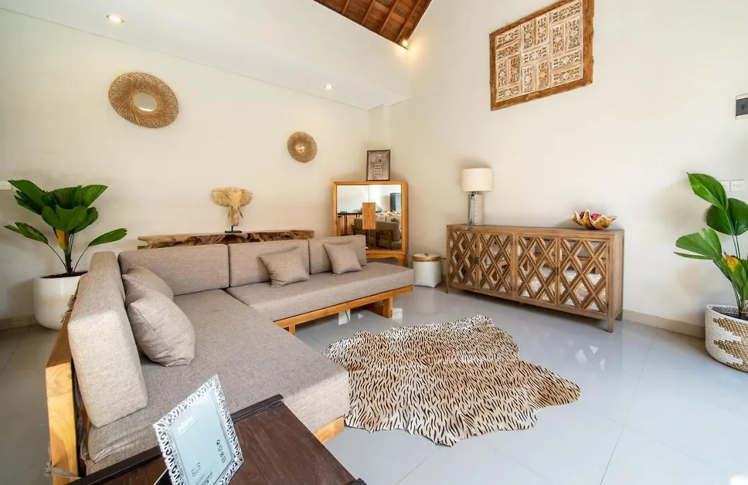 Seminyak Central Private 3 Bedrooms Villa With Swimming Pool-1