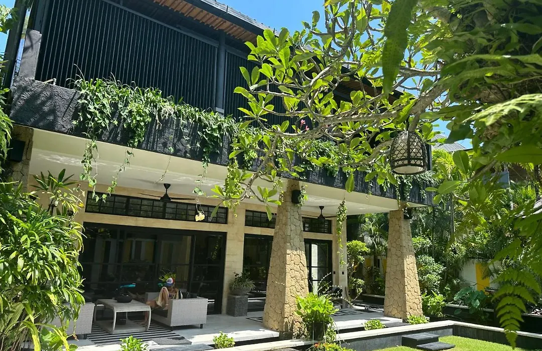 Amanputri Villa-1
