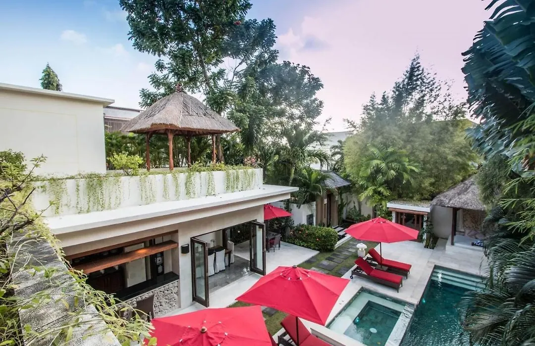 Villa Kalimaya III Beautiful & Luxurious 3-Bedroom Private Villa With Pool 150-Metres To Seminyak Beach-1