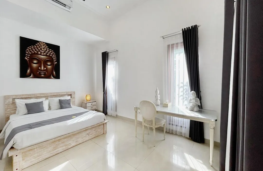 Casa Bisma - 3 Bedroom Villa With Pool In Legian-1