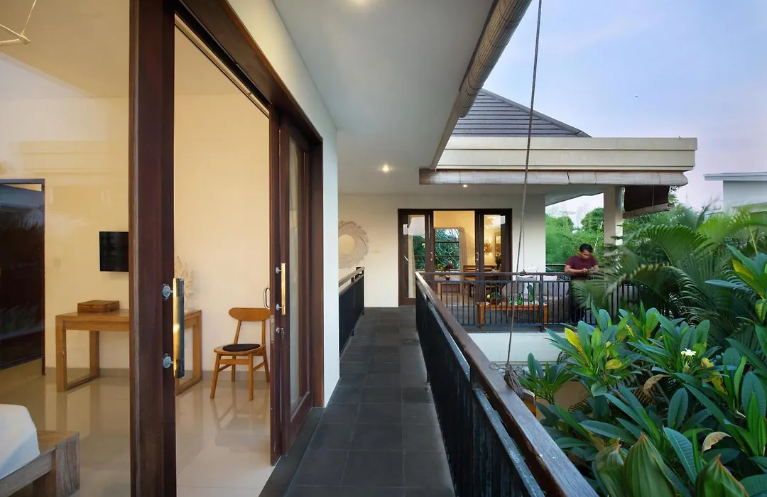 3 Bedr/3Bath Pool! Central Seminyak/Close To Beach-1