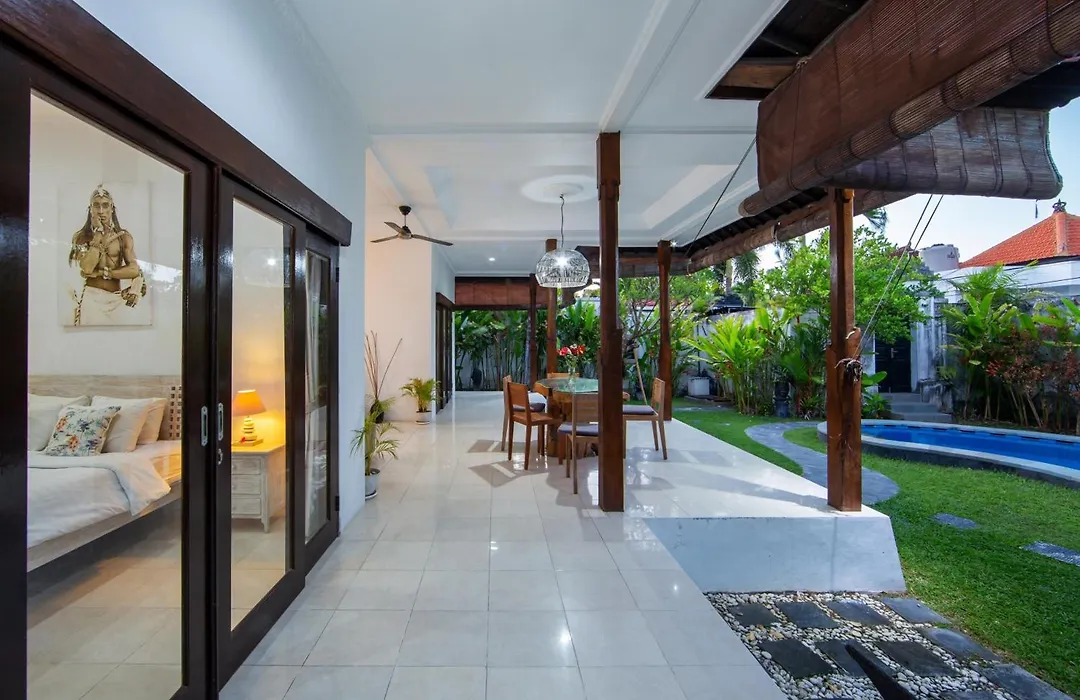 Deby Villa Seminyak-1
