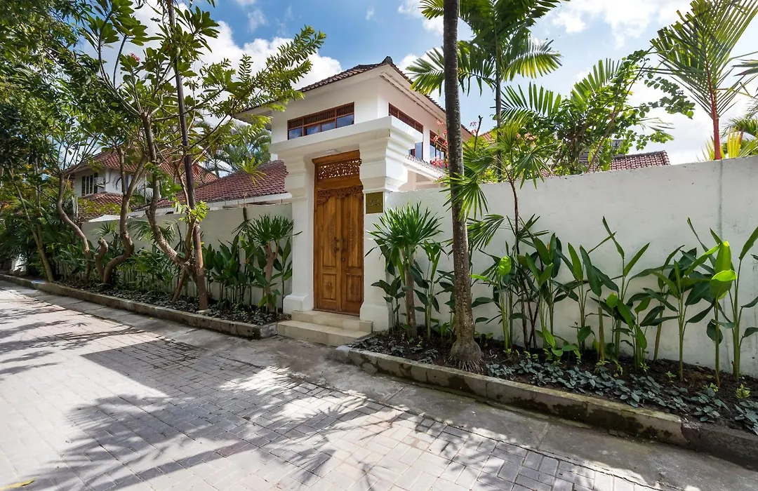 Villa Lisabella by Villa Finder-1