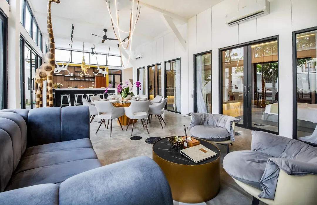 Villa Giraffe Seminyak, 4Br Short Walk To Potato Head-1