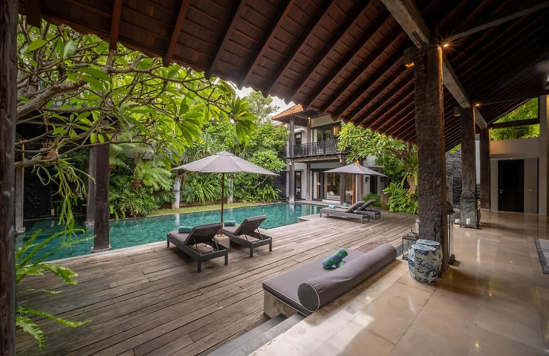 Villa De Suma - Fully Staffed Luxury Stay In Prime Seminyak, Walk To Beach-1