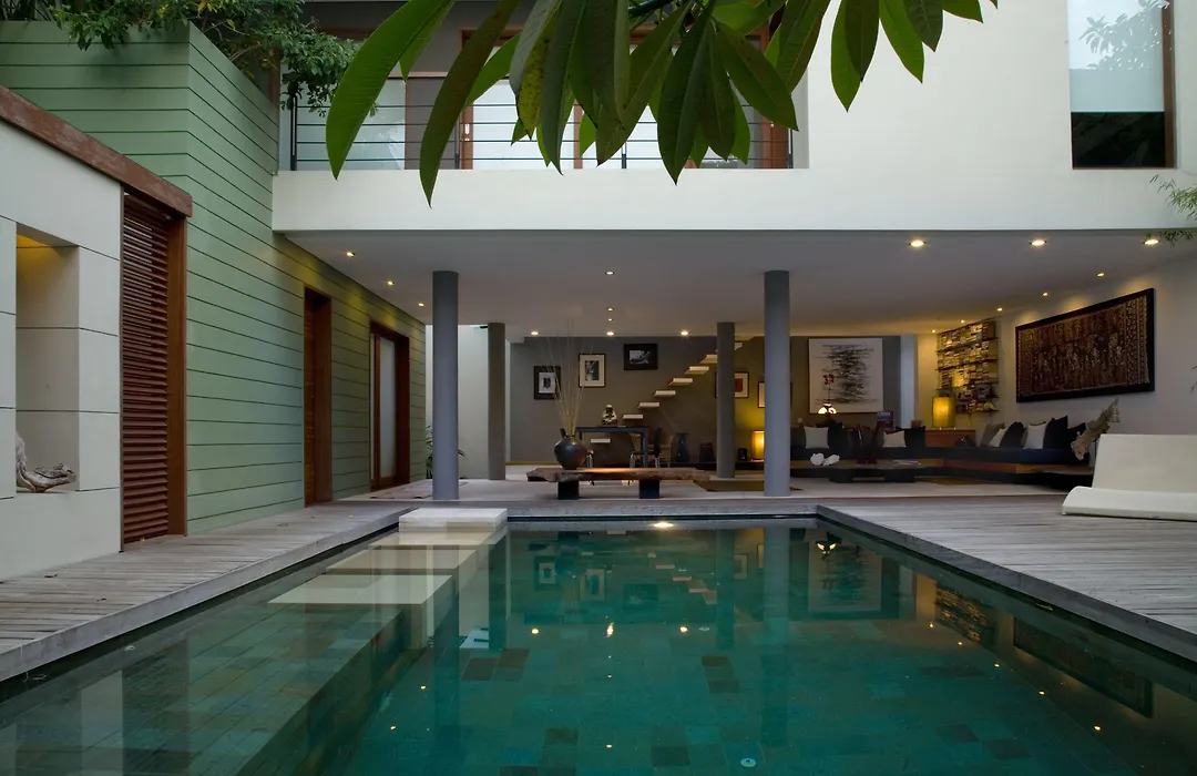 Villa Rio - Contemporary 2Br Villa In Downtown Seminyak-1