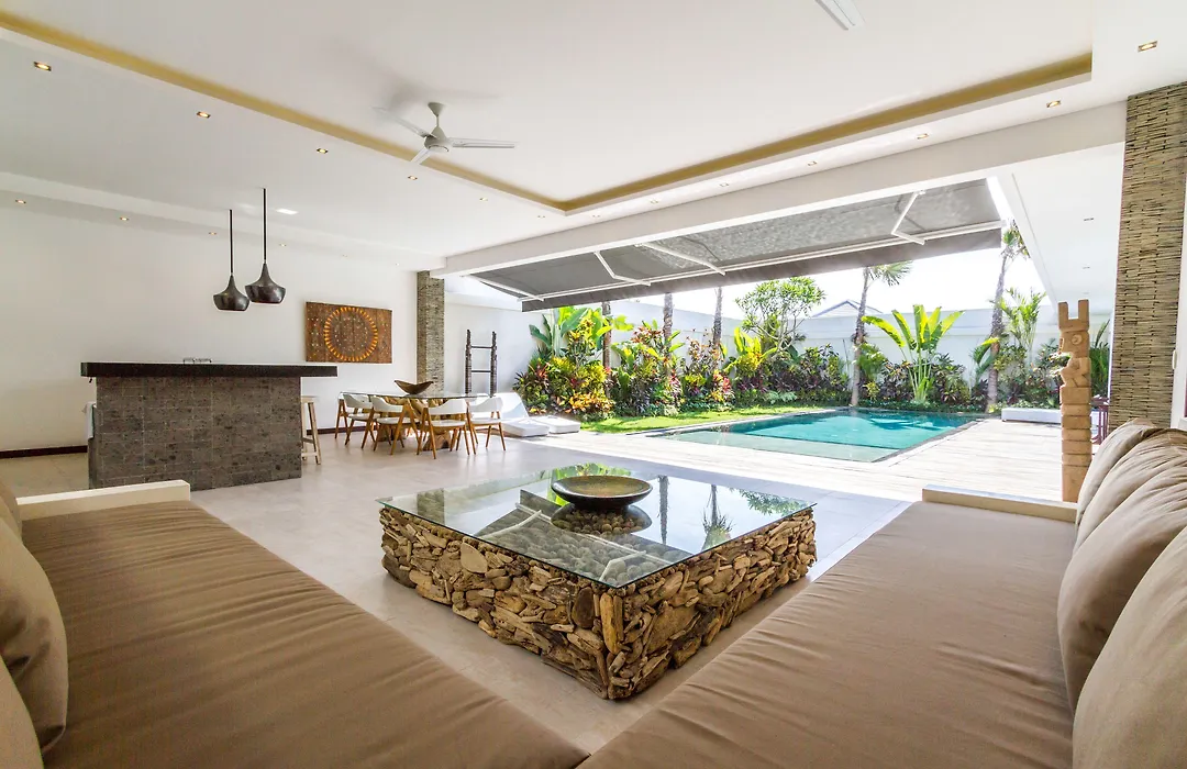 Villa Nala - Amazing 3-Bedroom in Seminyak-1