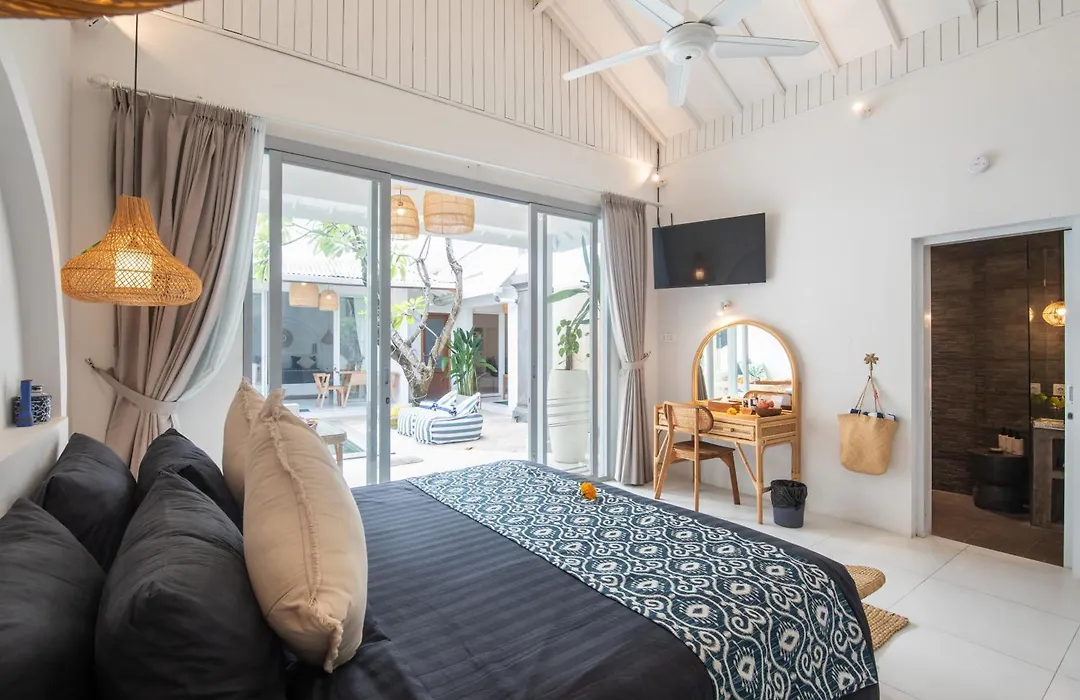 The Hepburn Seminyak Adults Only Chic Boutique Room With Pool 900M Walk To Beach-1