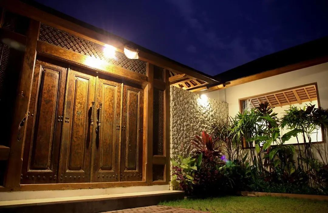 La Villa Des Sens-1