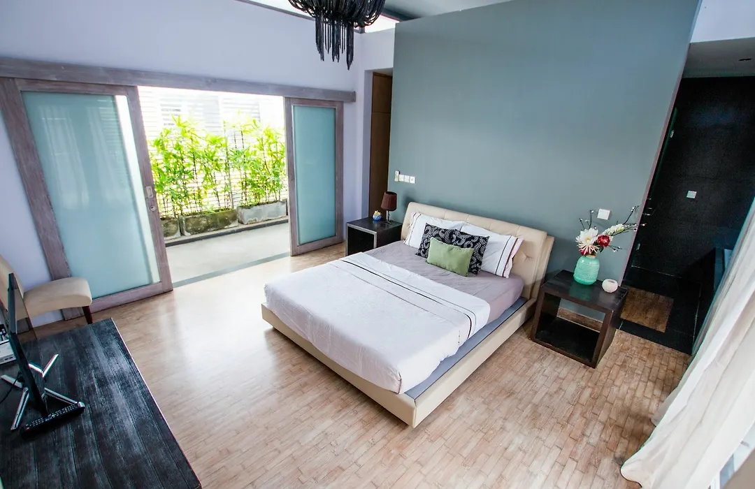 Avrora Villa-1