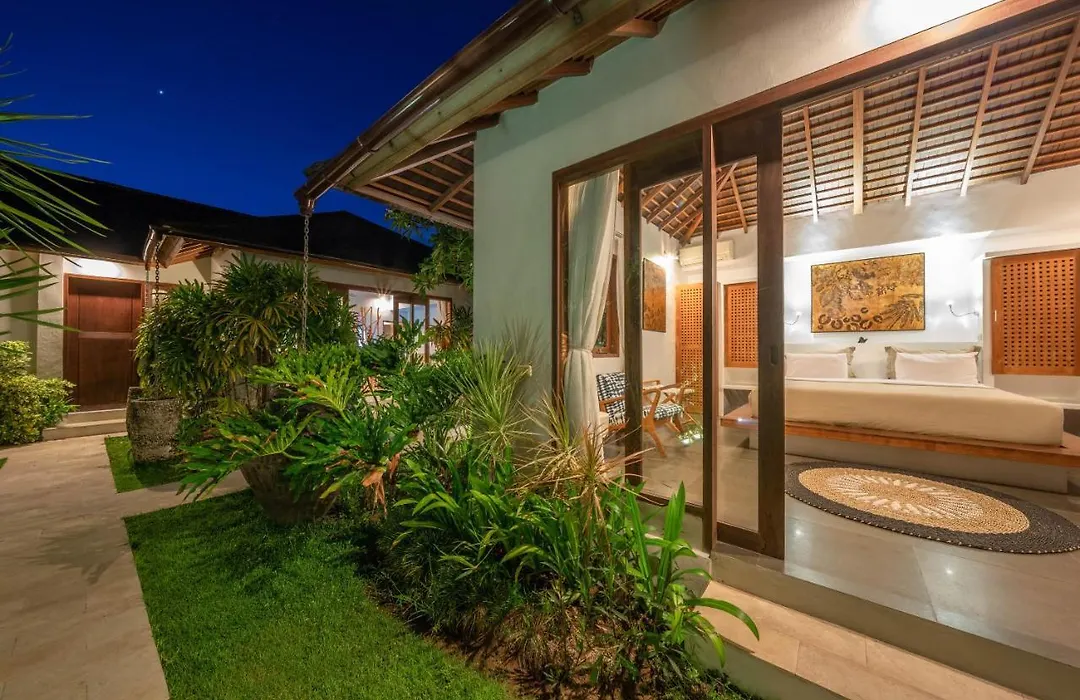 Villa Teman - Luxury 4Br Villa In Central Seminyak - Huge Pool-1