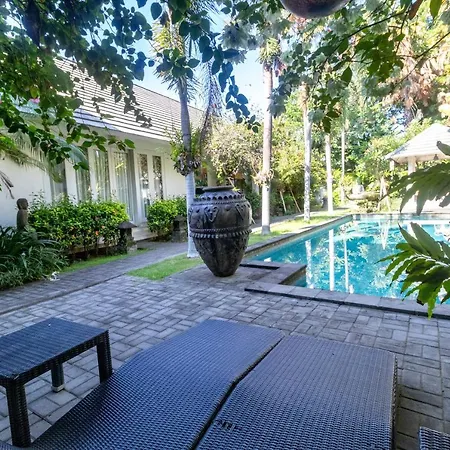 Villa Mari Camplung Tanduk Seminyak-3