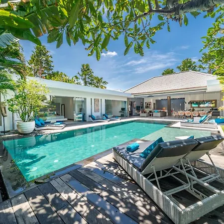 Villa Lilis - Amazing Contemporary 4 Bdr Villa In Seminyak-3