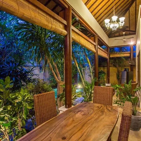 Paras Villa 2Br Private Pool Seminyak-3