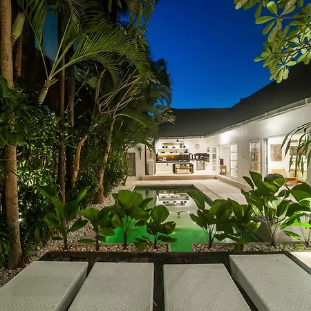 Aarna Haven Seminyak-3