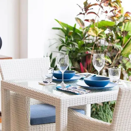 Casa Sintra - Romantic, Tranquil Hideaway, Walk To Beach-3