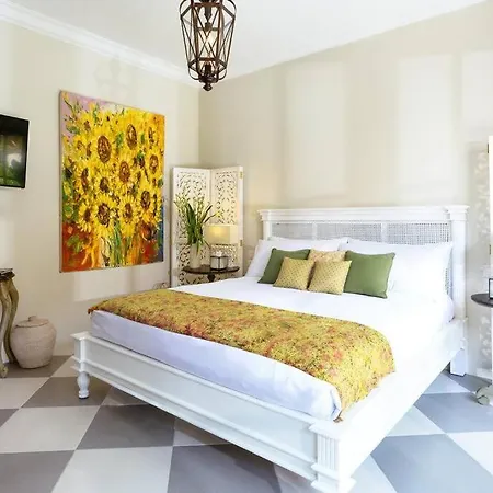 Villa Kayan - Gorgeous 2Br Seminyak Gem, Fabulous Location Steps From Restaurants, Cafes And Shopping-2