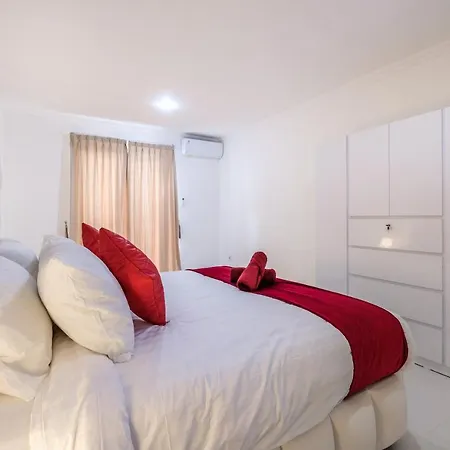 Luxury Minimalist Villa White Angel In Seminyak, Sleeps 21 People In Total-3