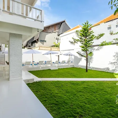Luxury Minimalist Villa White Angel In Seminyak, Sleeps 21 People In Total-2