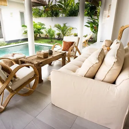 Elegant 3Bdr Villa In Seminyak-2