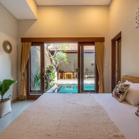 Seminyak Central Private 3 Bedrooms Villa With Swimming Pool-3