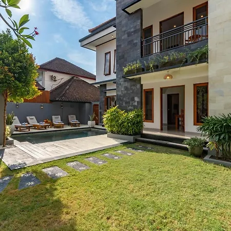 Vast 5Bd Villa With Garden And Private Pool 250M To Beach-2