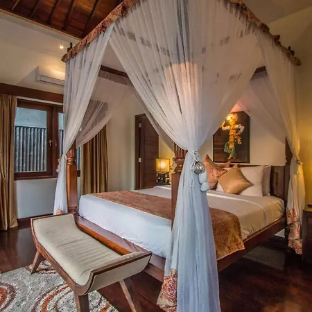 Villa Kalimaya III Beautiful & Luxurious 3-Bedroom Private Villa With Pool 150-Metres To Seminyak Beach-2