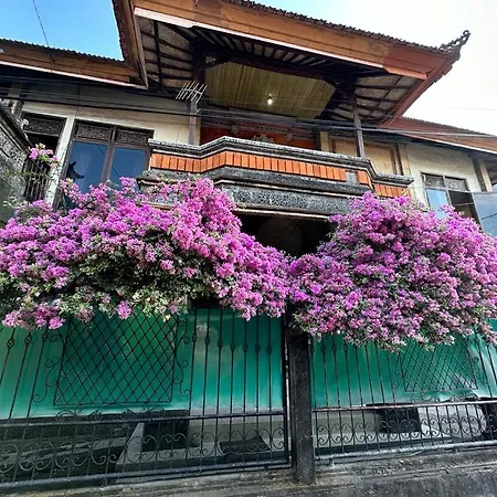 Rodin Hostel Bali Seminyak-3