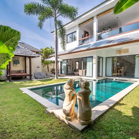 Villa Wiana by Villa Finder-2
