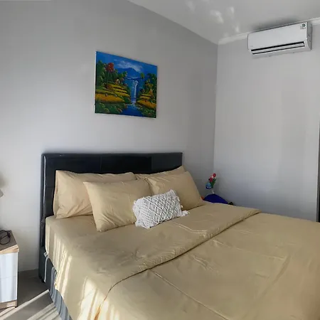 Queens Villa-3