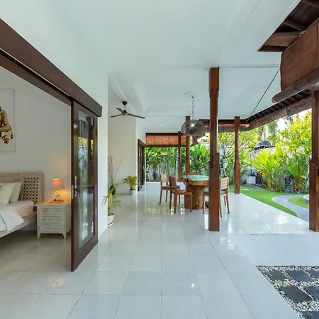 Deby Villa Seminyak-2