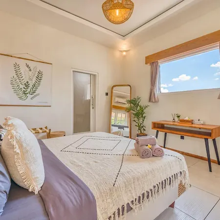 Villa Florence - 3Bdr Luxury Villa, Private Pool, Walk To The Beach-2