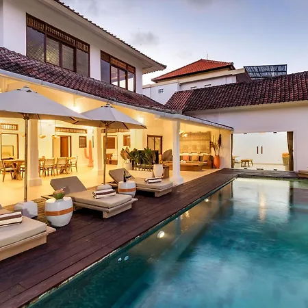 Villa Lisabella by Villa Finder-2