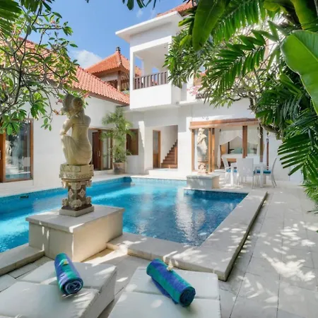 Super Value 3 Bed, Central Seminyak, Walk To Beach-2