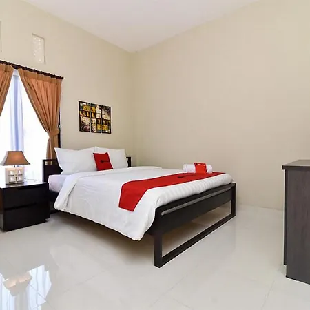 Reddoorz Plus Near Jalan Imam Bonjol Denpasar-2