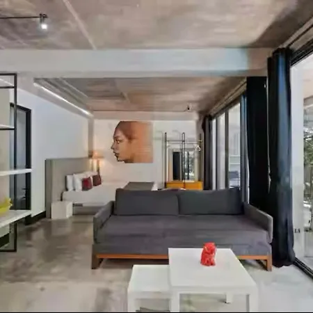 Modern Apartment With Shared Pool - By The Beach-2