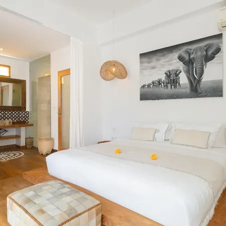 Villa Metisse by Villa Finder-2