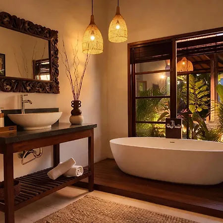 Amaluna III 2Br Private Pool Villa Near Seminyak Center-2