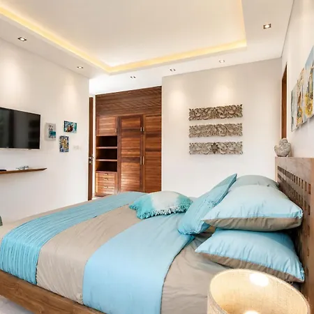5Br Designer Villa, Walk To Beach, Luxury Leisure-2
